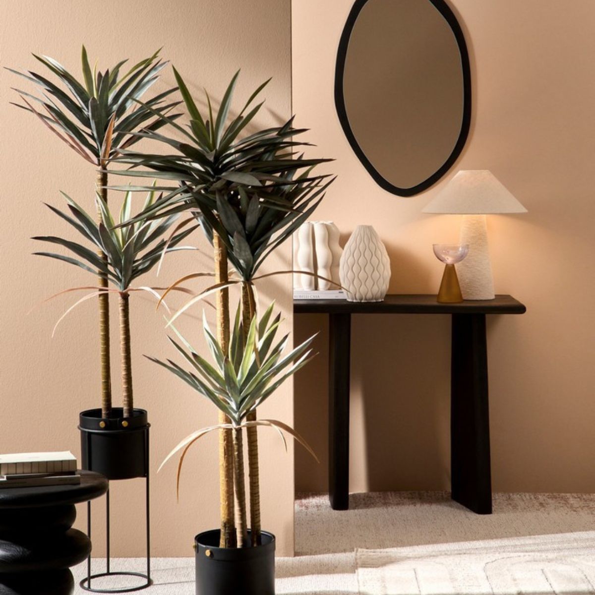 BT LARISSA Beige modern Indoor table lamp